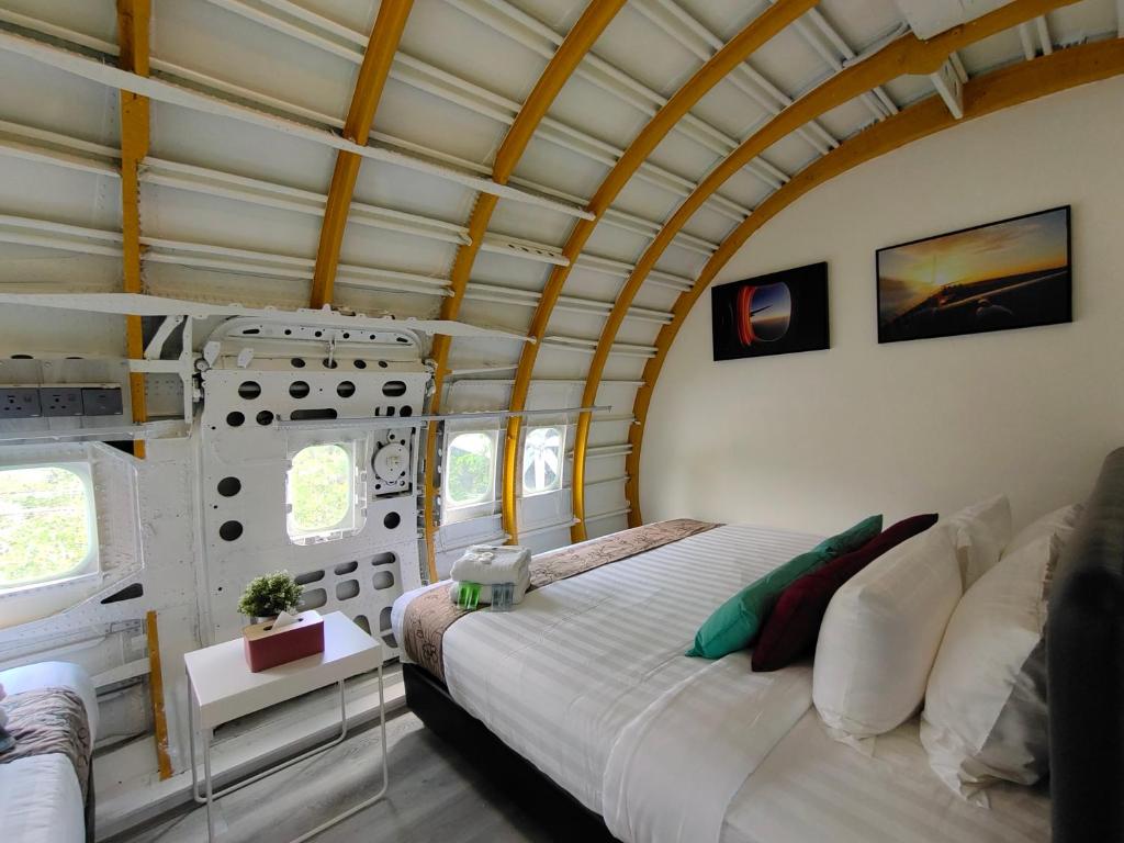 Twin Jet Resort