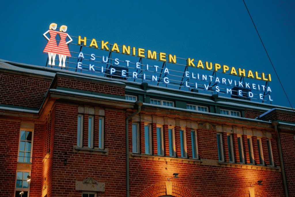 10 Totally FREE Things to Do in Helsinki (Yes, 100% Free!) 8 Sample Local Life at Hakaniemi Market Hall / FREE Things to do in Helsinki