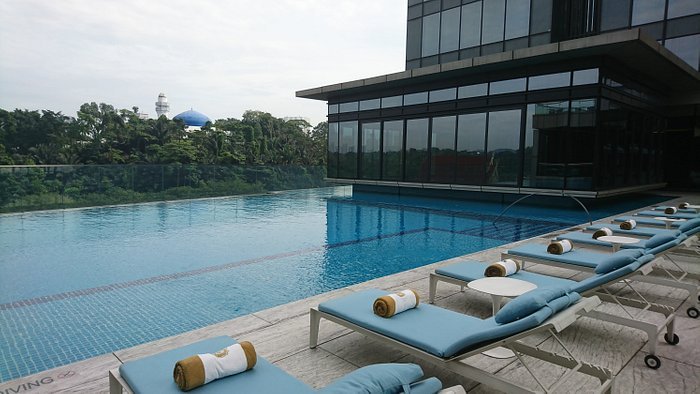 Sky Swimming Pool in Kuala Lumpur